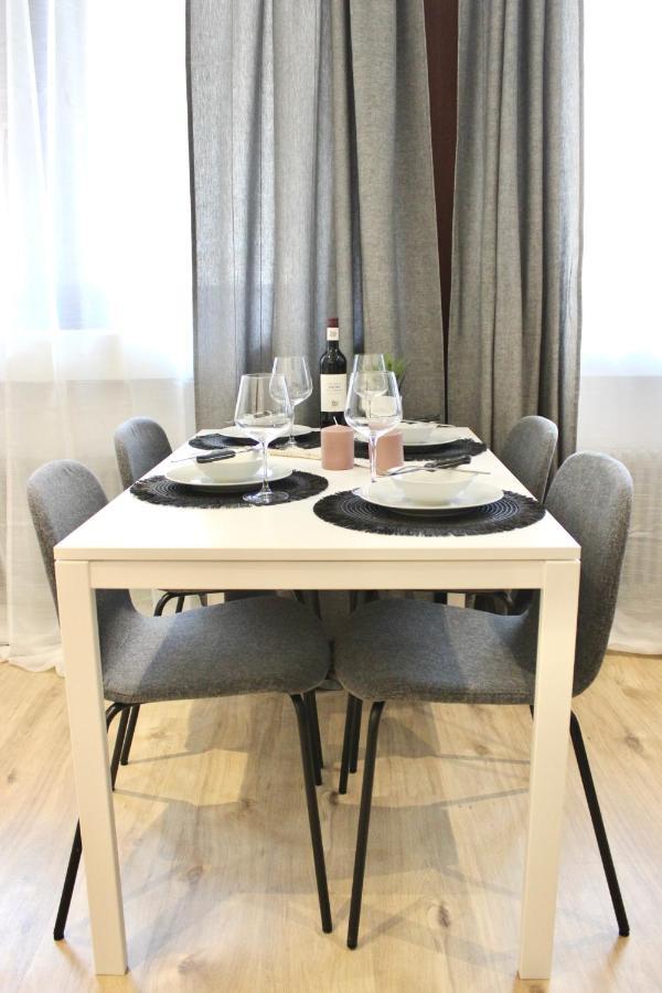 Vier Sind Hier Apartments Rottweil Bagian luar foto